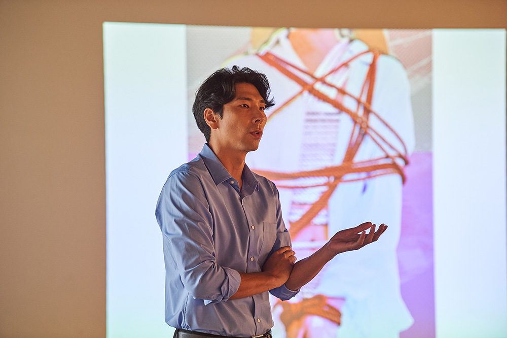 《閃耀的成人羅曼史》改編自同名成人網漫 質感超高愛慾片驚見河正宇的天兵隊員 《閃耀的成人羅曼史》改編自同名成人網漫 質感超高愛慾片驚見河正宇的天兵隊員