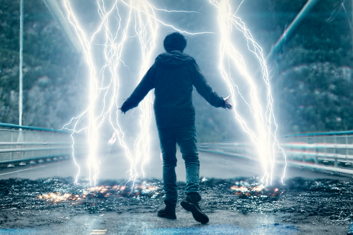 《超能追緝》納特沃爾夫甩奶油形象　蓬頭垢面尋找「雷神」力量