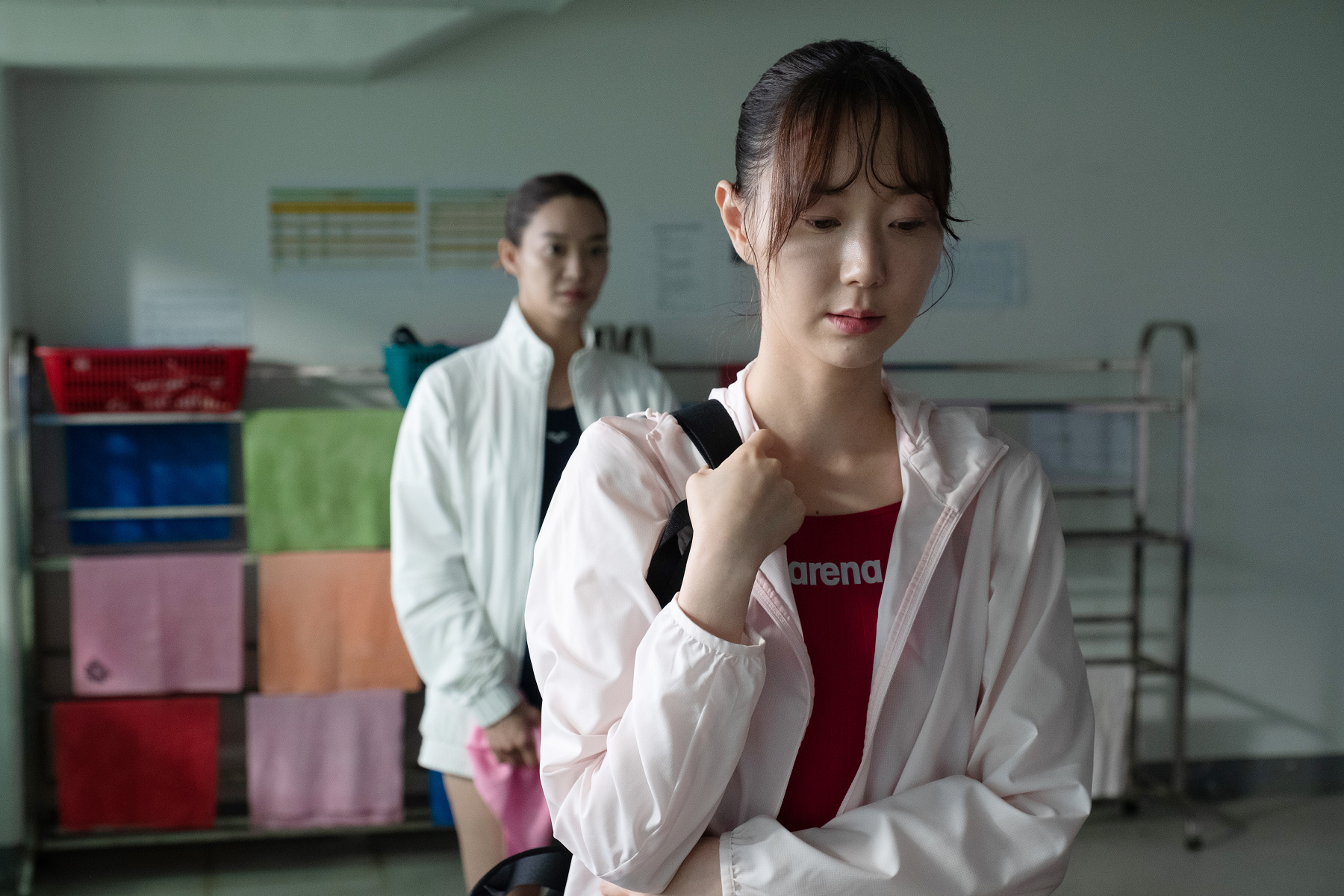克服恐懼化身跳水天后《詭憶》申敏兒鬧「雙胞正名」疑雲　 申敏兒素顏展現強烈演技變身