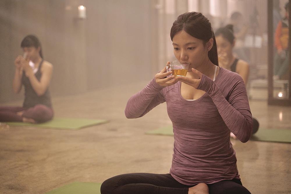 韓國諷刺「外貌正義」懼作女模參加「禁忌瑜珈」　《瑜珈怨》預告驚悚嚇壞網友